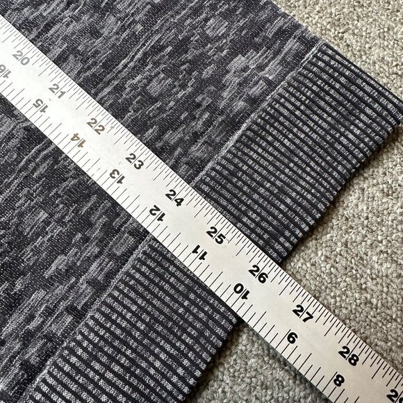 Lululemon Rest Less Pullover in Heathered Grey Geometric Size 6 - Picture 4 of 6